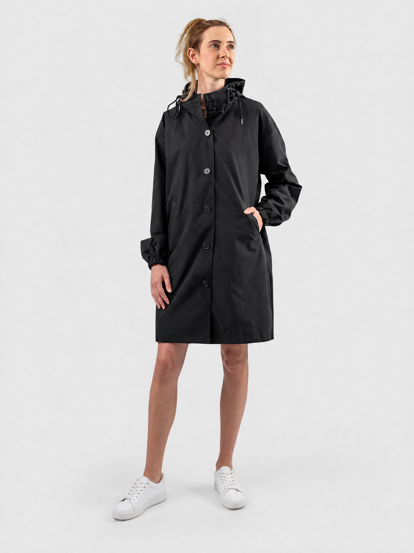 Women's Lightweight Hooded Outdoor Rain Jacket in Black