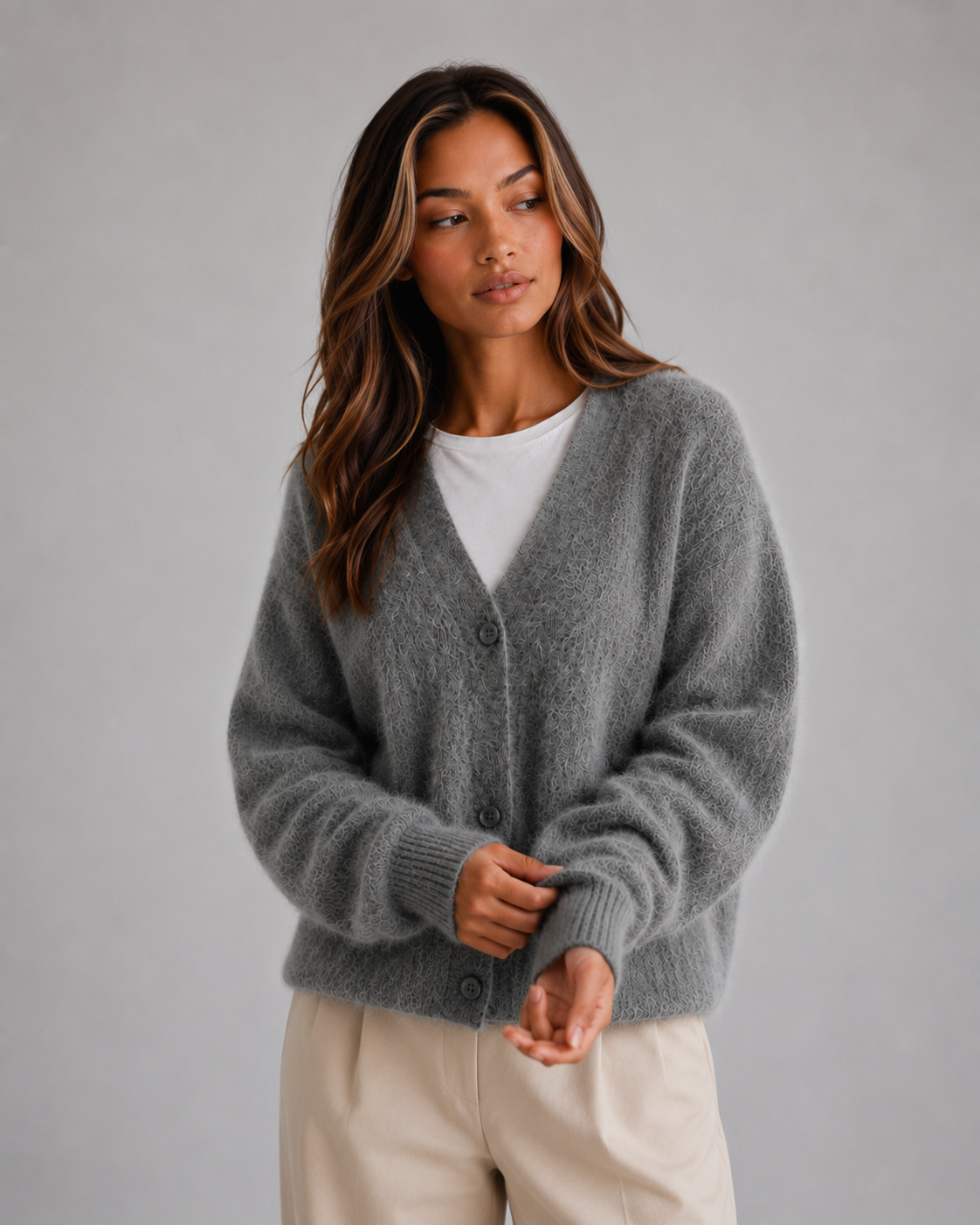 Women's Chunky Knit Cardigan Button Front V-Neck Ribbed Jumper in White – product image 4